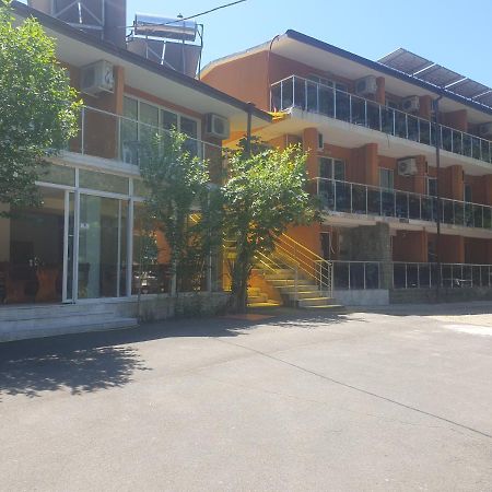 Hotel Maria كيتن المظهر الخارجي الصورة